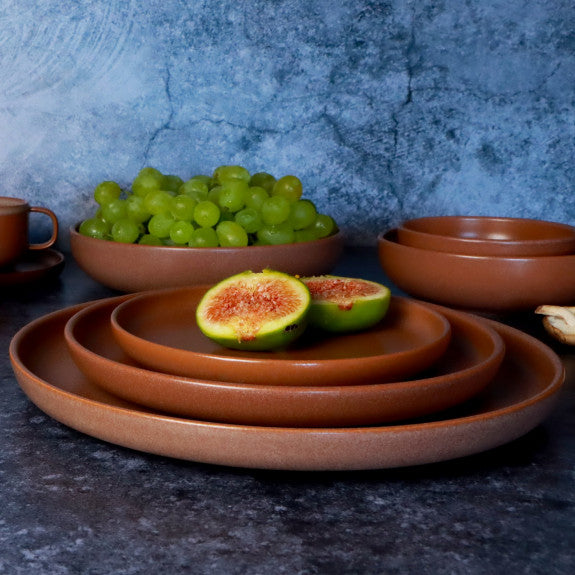 Uno leather ceramic plate 28cm