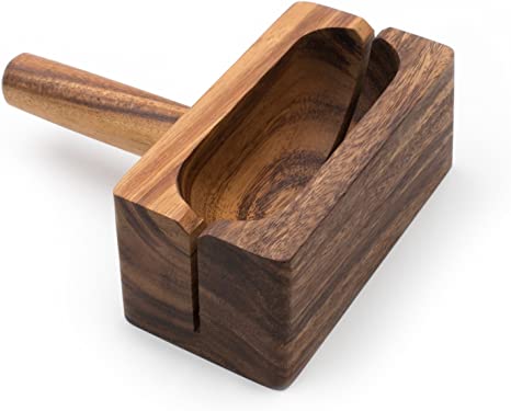 Wooden bagel cutter