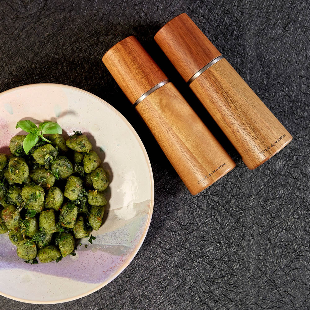 Ensemble de salière et poivrière en bois - Cole & Mason