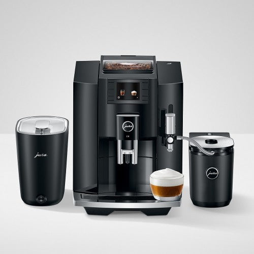 Jura E8 est une machine à café complète et entièrement automatique pour la  maison, avec un moulin à café professionnel. – Mister Barish