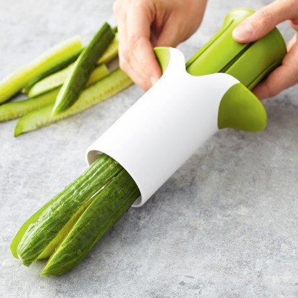 Vegetable cutter with 6 blades