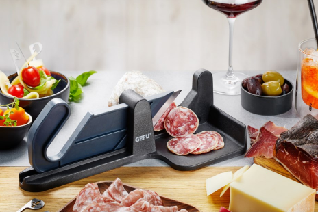 Trancheuse à saucisses 25.5 x 18.5 po