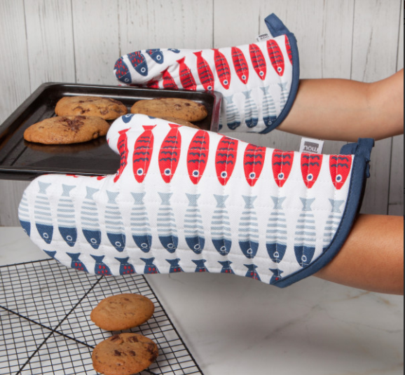 Fish Oven Mitt