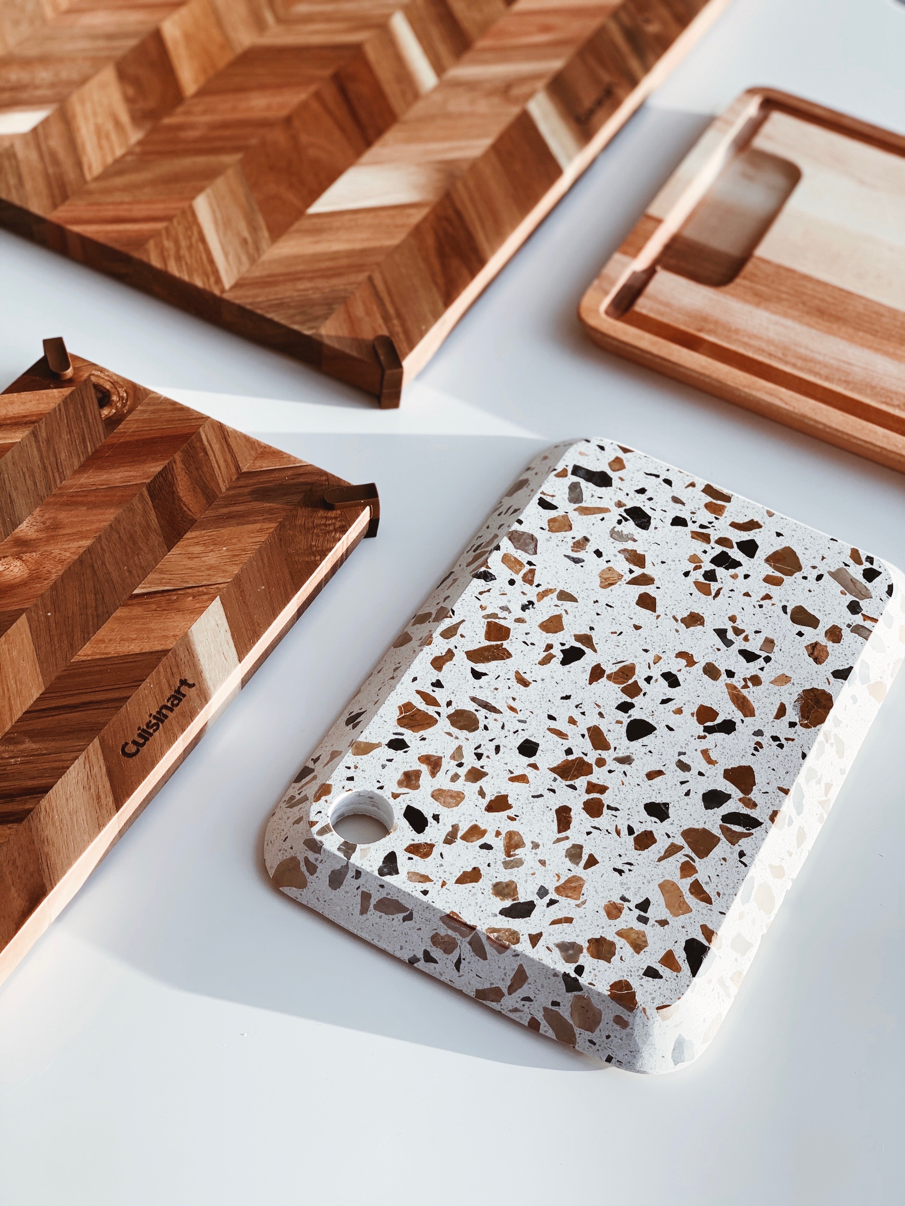 Planche à découper 12x7po en acacia en chevrons - Cuisinart