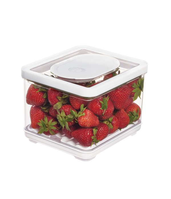 Storage with storage mat for square refrigerator