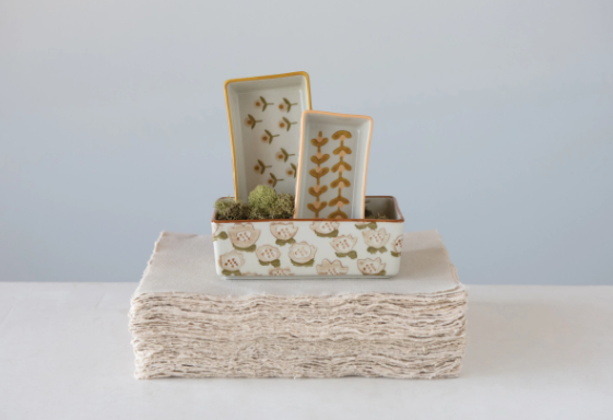 Ensemble de 3 plats de présentation avec motifs