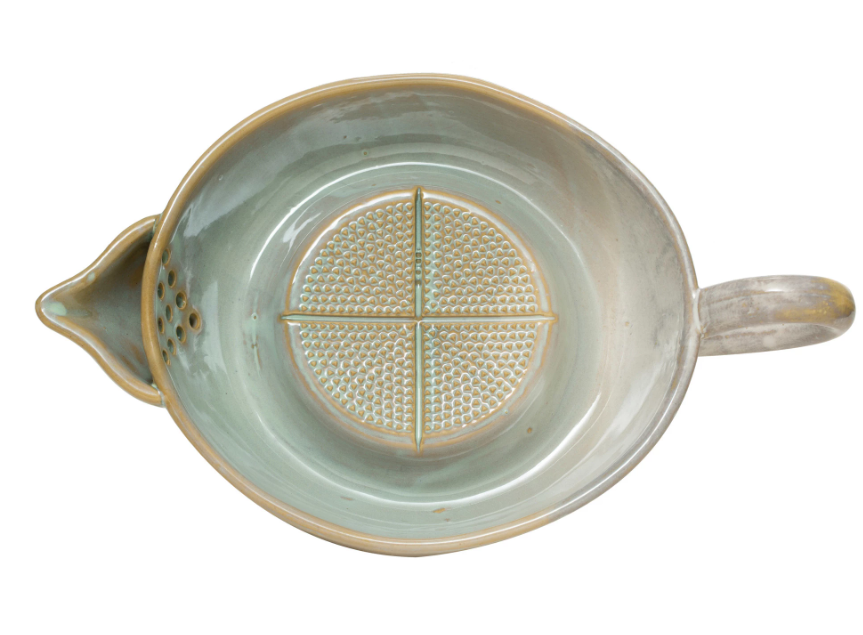 Presse-agrumes en grès avec bec verseur