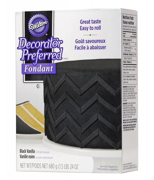 Fondant à la vanille Noir 24 oz - Wilton